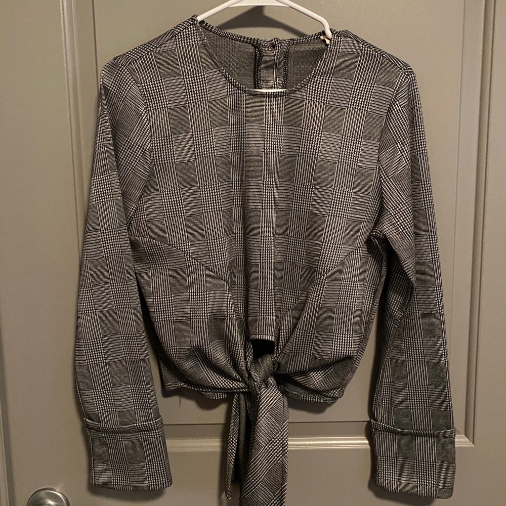 Checkered tie blouse